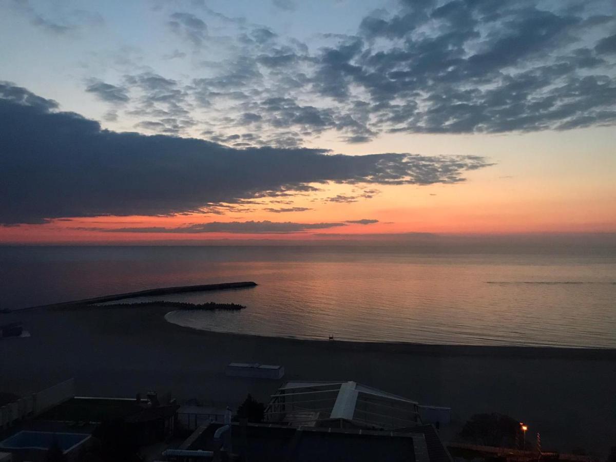 Faleza Nord Sea View Apartment Constanţa Exterior foto